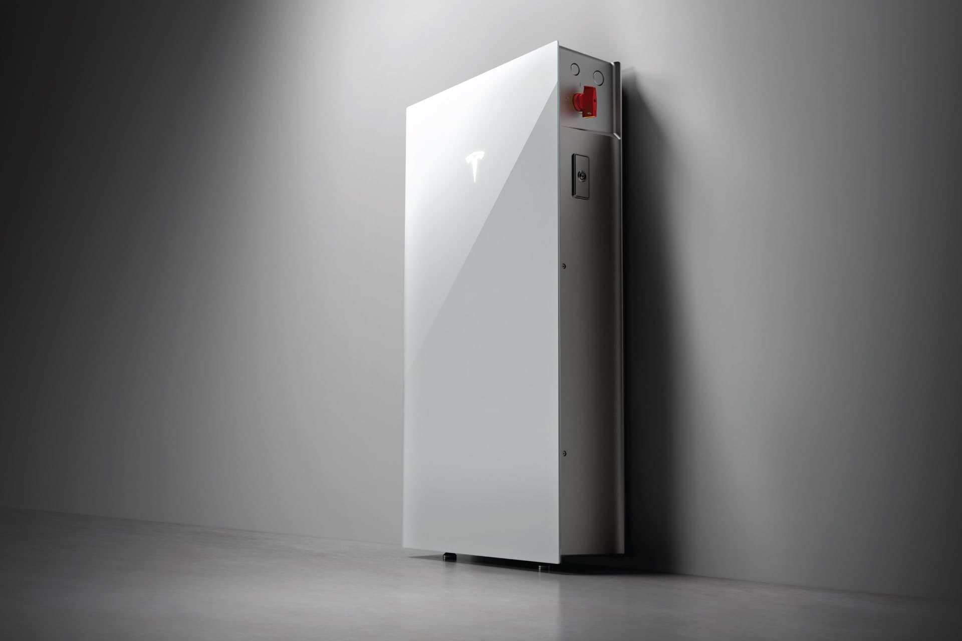 Still Paying $200+ With Solar? : See If a Battery Could Fix That.